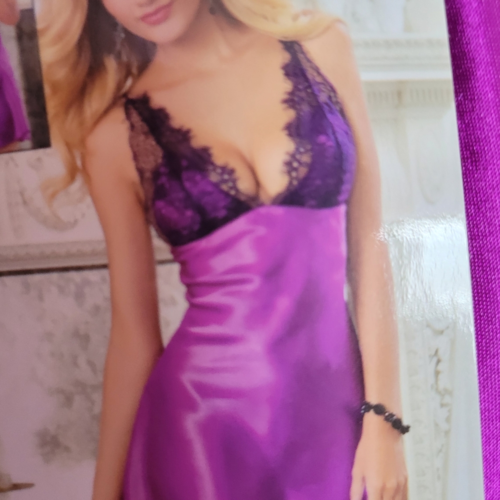 Elegant Purple Lace Chemise